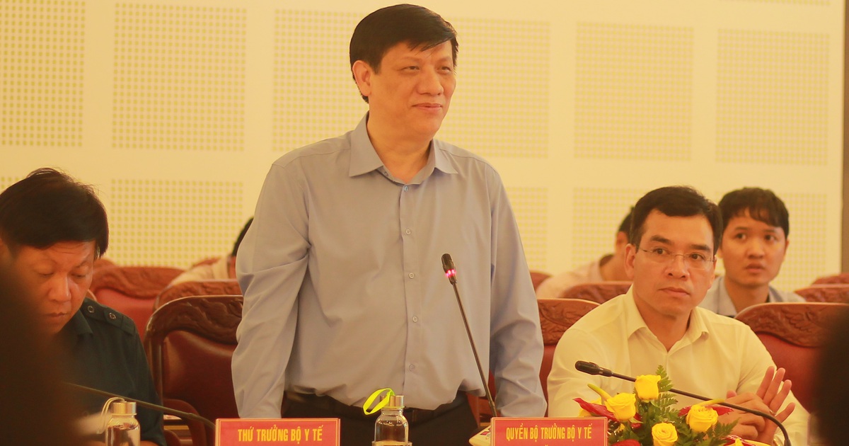 Quyền Bộ trưởng Y tế: Hỗ trợ 11 triệu liều vắc xin ngăn bạch hầu bùng phát