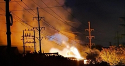 Cháy tại Công ty Hoa Đại: Hàng nghìn mét vuông nhà xưởng biến thành tro bụi