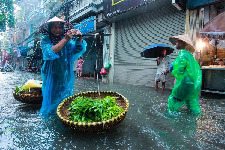Dải hội tụ nhiệt đới chi phối thời tiết miền Bắc, Hà Nội bao giờ hết mưa?