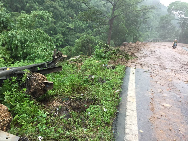 deo bao loc sat lo tan hoang o to ket cung hang chuc km suot dem