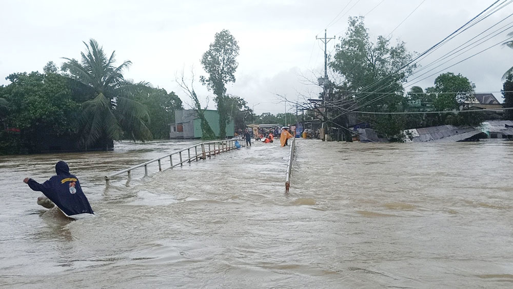 Phú Quốc ngập lịch sử, nghìn người vật lộn trong 