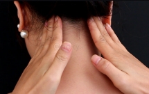 Cô dâu tử vong đêm tân hôn, bác sĩ cảnh báo 4 "điểm chết" trên cơ thể