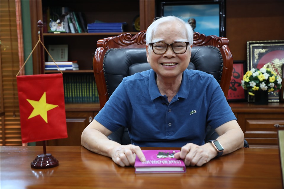 Nếu không muốn khen thưởng... mất giá