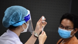 Tại sao ở nhà, đóng kín cửa vẫn có thể nhiễm Covid-19?