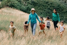 Lớp học của 2 cô giáo và 34 học sinh giữa đỉnh trời