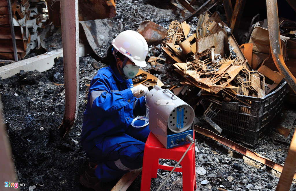 dan xe quan doi den rang dong tay doc