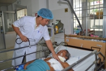 Cứu sống bệnh nhân sốc nhiễm trùng do áp xe trung thất