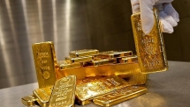 Vàng nhích nhẹ khi kỳ vọng FED không cắt giảm lãi suất tăng