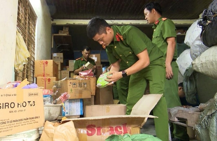 nong tuan qua benh whitmore tan duoc het dat thanh toan vien phi khong tien mat