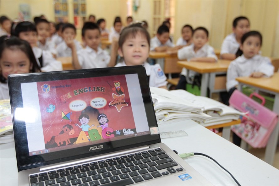 Thông tư mới của Bộ GDĐT: Không được phê bình học sinh tiểu học trước lớp