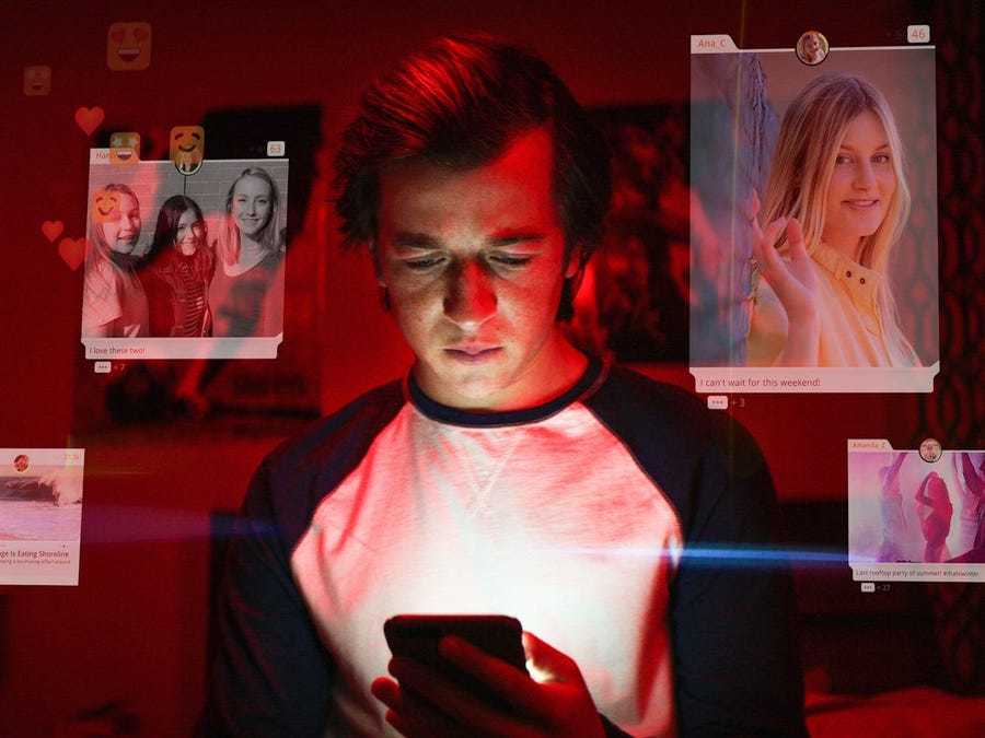 Chuyên gia Google, Facebook bày cách để không bị điện thoại ‘thao túng’