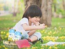 “Trân quý mẹ thiên nhiên” TH true MILK chuyển sang dùng ống hút bằng ngô, sắn