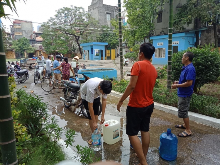 Miễn phí bình nước cho trường mầm non, thêm đường dây nóng hỗ trợ cấp nước sạch