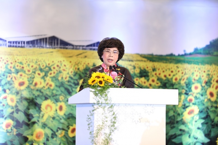 xuat khau chinh ngach sang trung quoc cuoc doi ngoi ngoan muc cua sua viet