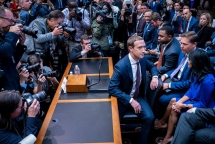 Bất chấp chỉ trích, ông chủ Facebook quyết bảo vệ tiền số Libra