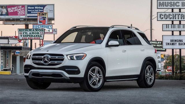 vua ra mat mercedes benz gle 2020 da bi trieu hoi de sua loi