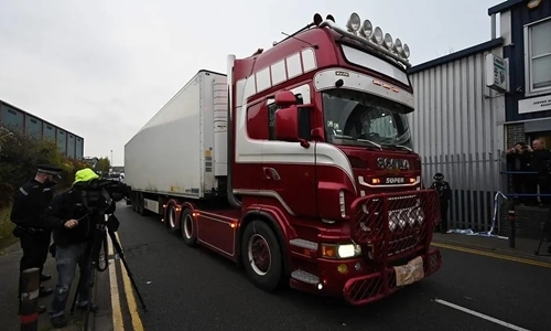 14 gia đình Việt Nam gửi thông tin tìm người mất tích tại Anh