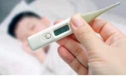 Tự uống hạ sốt, trẻ 11 tuổi nguy kịch