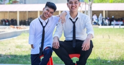 Nam sinh 10 năm cõng bạn: Em muốn vào đại học bằng chính năng lực của mình