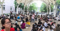 nong tuan qua chan chinh tuyen sinh dai hoc tranh cai sach tieng viet lop 1