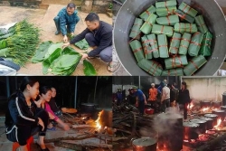 Người dân Nghệ An xuyên đêm nấu bánh chưng gửi đồng bào lũ lụt