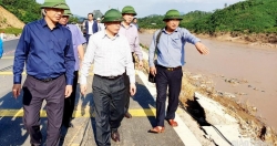 Bộ trưởng Nguyễn Văn Thể: Xuất quỹ dự phòng, khẩn cấp nối thông quốc lộ