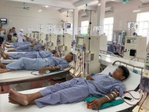 Sớm hỏng thận vì những "chuyện nhỏ"