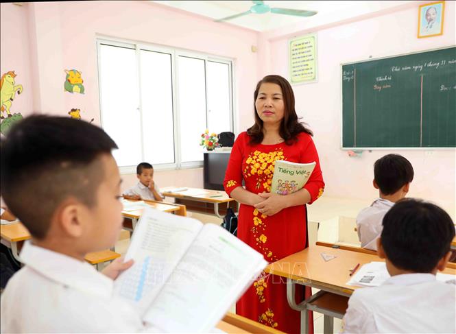 Người "vá" tâm hồn cho những đứa trẻ có "H" co giao va tam hon cho nhung dua tre co h