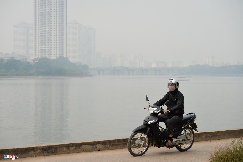 khoi xe bui duong bua vay nguoi ha noi