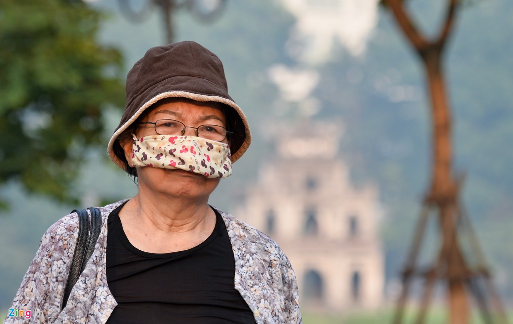 khoi xe bui duong bua vay nguoi ha noi