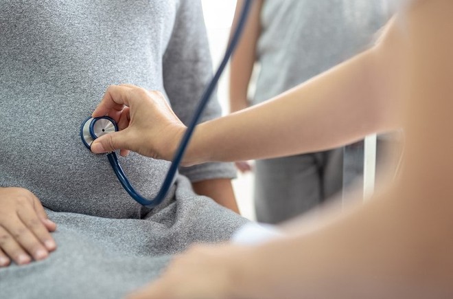 Vợ có thai dù chồng đã triệt sản vo co thai du chong da triet san