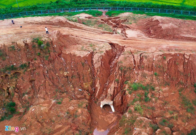 vec bi phe binh vi vong xoay cao toc 34500 ty i ach