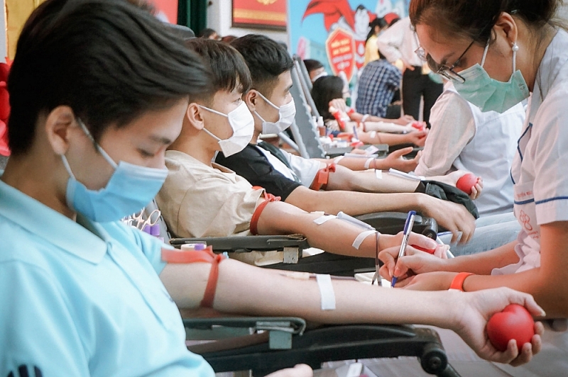 Người Việt trẻ 2020: Ngày đầu thu về hơn 600 đơn vị máu