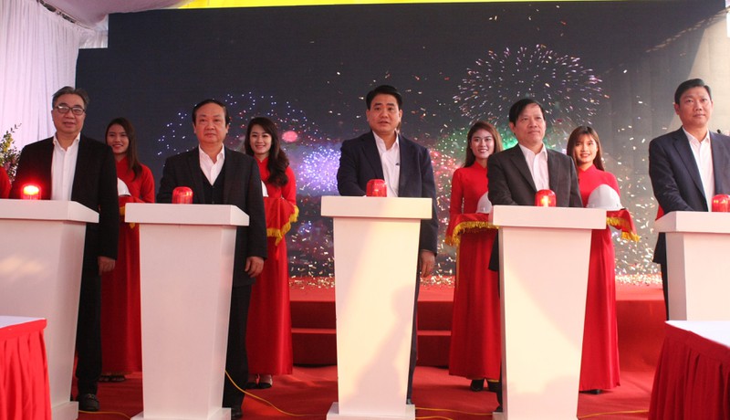 Hà Nội tiếp tục hạ cốt đê sông Hồng đoạn từ An Dương đến cầu Nhật Tân