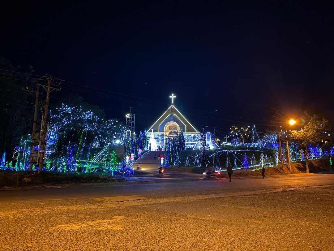 4 nhà thờ cho hội xê dịch đón Giáng sinh ở Đà Lạt