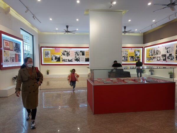 Nhiều tư liệu quý tại triển lãm “Chủ tịch Hồ Chí Minh với Tết cổ truyền dân tộc”
