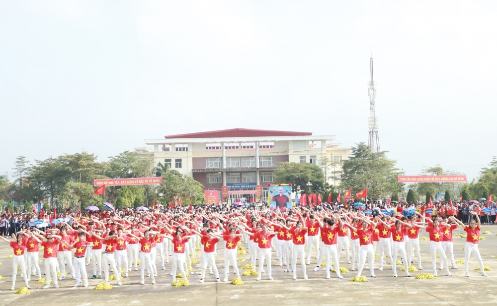 Huyện Mê Linh: Tưng bừng khai mạc Hội khỏe Phù Đổng lần thứ X