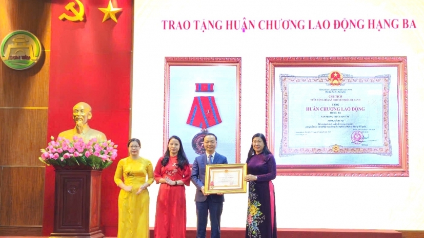 Sơn Tây: Chuyển dịch mạnh cơ cấu kinh tế sang thương mại, dịch vụ