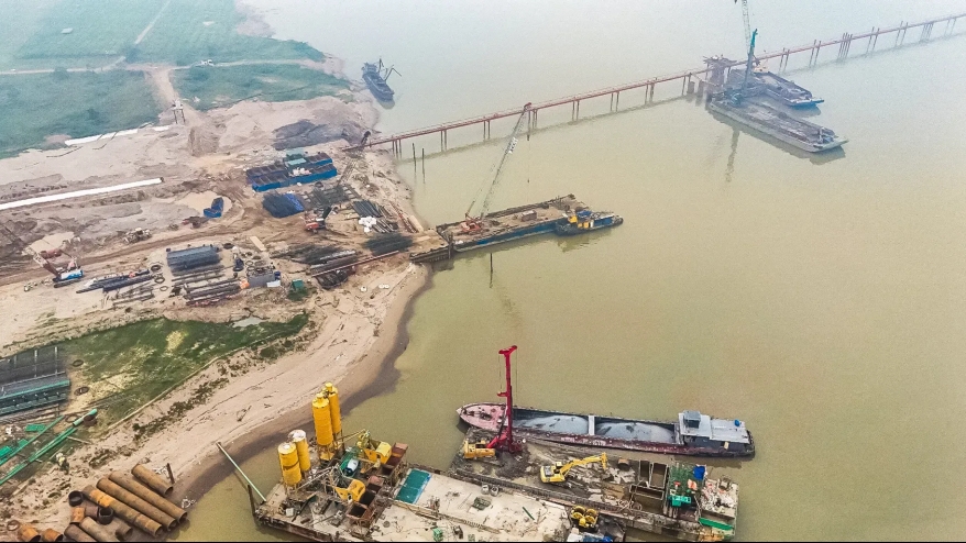 Cầu Hồng Hà – cây cầu của ý Đảng, lòng dân