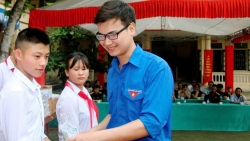 can bo dang vien nhan dan xa doai phuong huong ve dai hoi dang