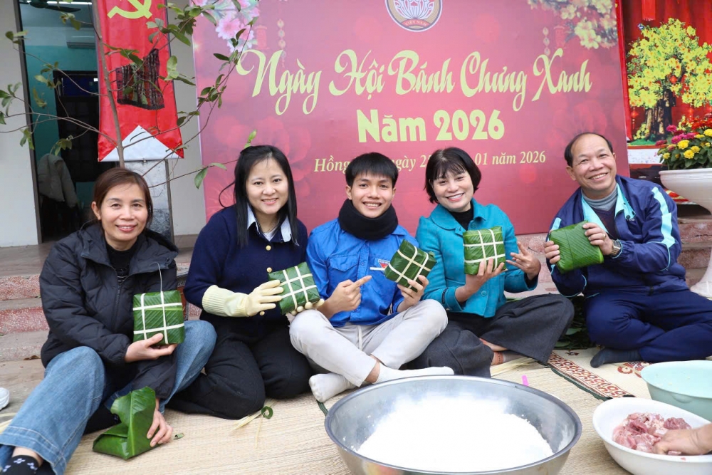 Ấm lòng chương trình “Tết Nhân ái – Xuân yêu thương” tại xã Hồng Vân