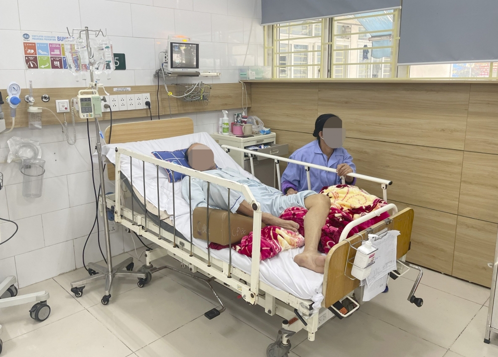Bệnh nhân ngộ độc thuốc chữa đái tháo đường đang được điều trị tại Trung tâm Chống độc