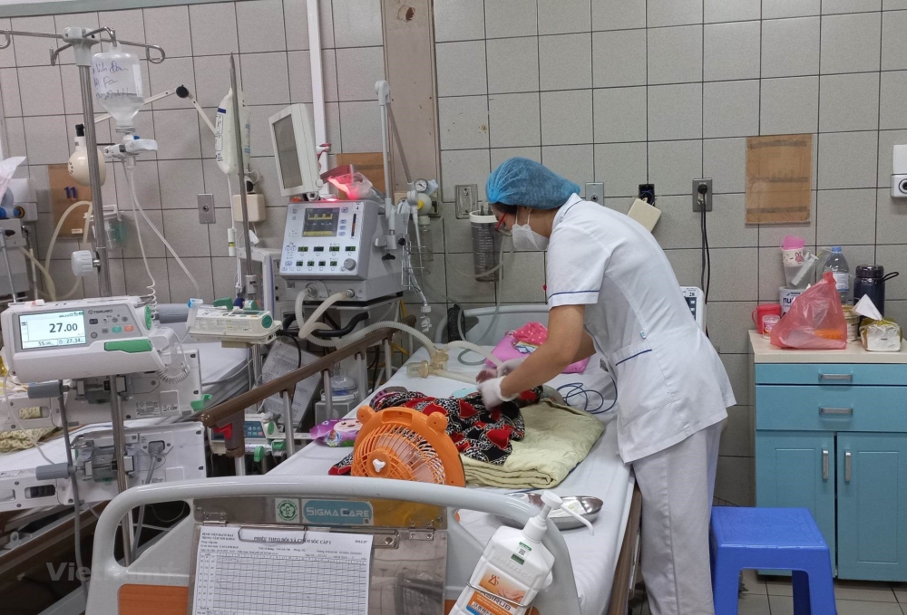 Điều trị bệnh nhân hô hấp tại bệnh viện Bạch Mai