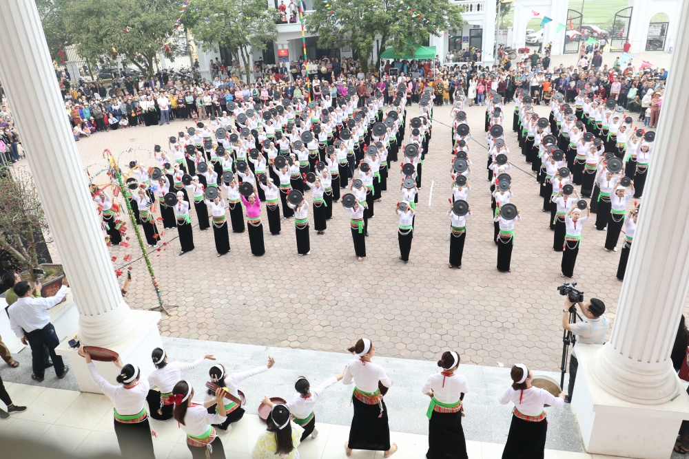 Hiện nay, trên địa bàn toàn xã có 07 câu lạc bộ Cồng chiêng/ 07 thôn dân cư, với tổng 300 hội viên tham gia chính, thường xuyên tập luyện và tham gia biểu diễn trong những ngày lễ, hội nghị trong thôn và xã tổ chức