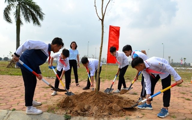 Giáo dục ý nghĩa Tết trồng cây cho học sinh huyện Mê Linh