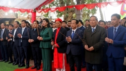 long trong to chuc le tuong niem bo cai dai vuong phung hung