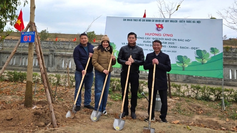 Sở Quy hoạch - Kiến trúc Hà Nội hưởng ứng Tết trồng cây