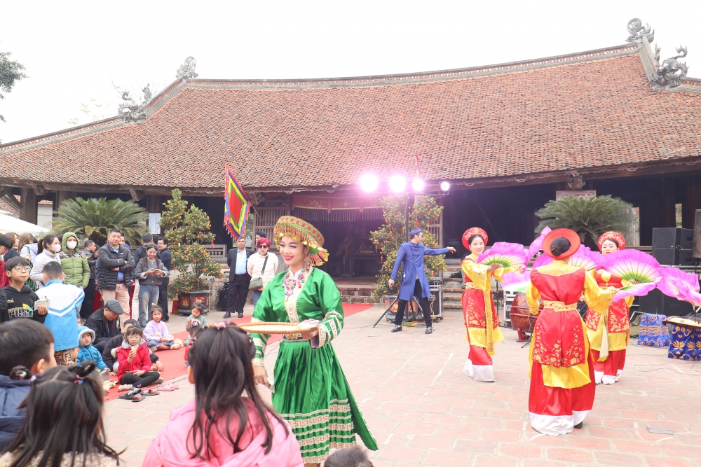 Bài 2: Hà Nội cần có một quy hoạch tổng thể về lễ hội