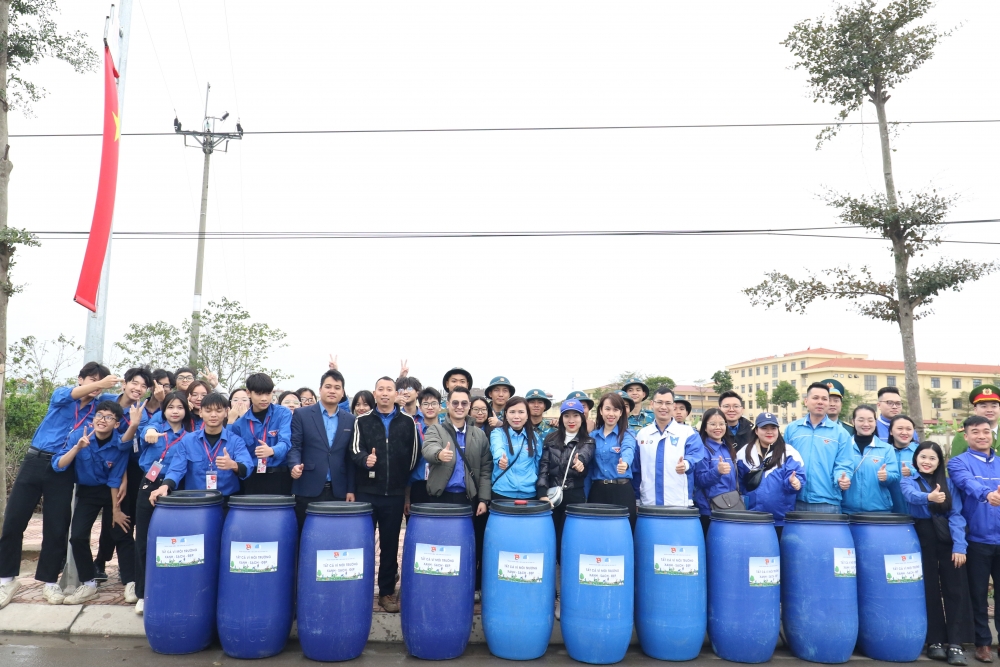 Sức trẻ Sơn Tây tham gia xây dựng, phát triển quê hương