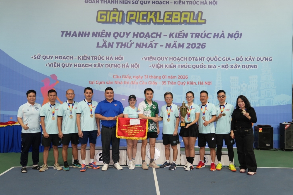 Đội vô địch – Viện Kiến trúc Quốc gia